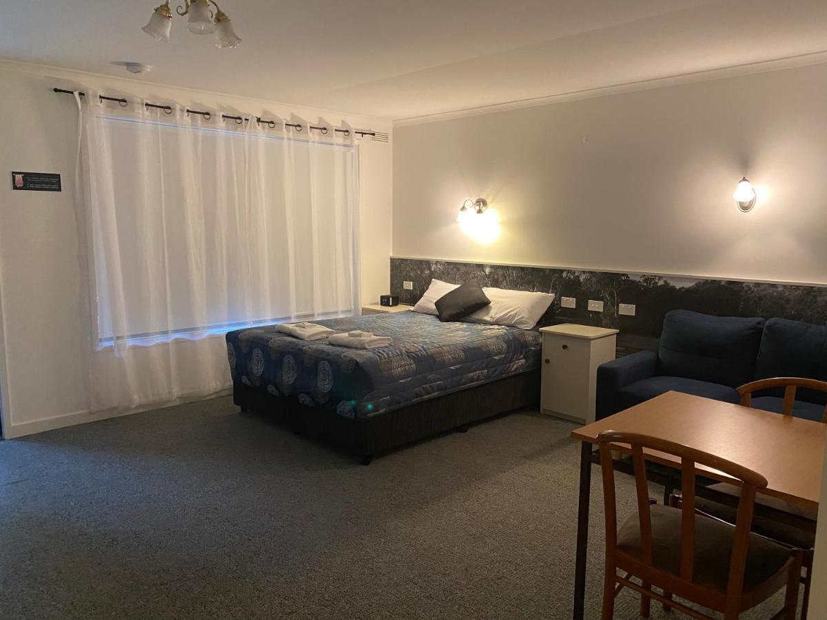 קורווה Motel Wingrove מראה חיצוני תמונה